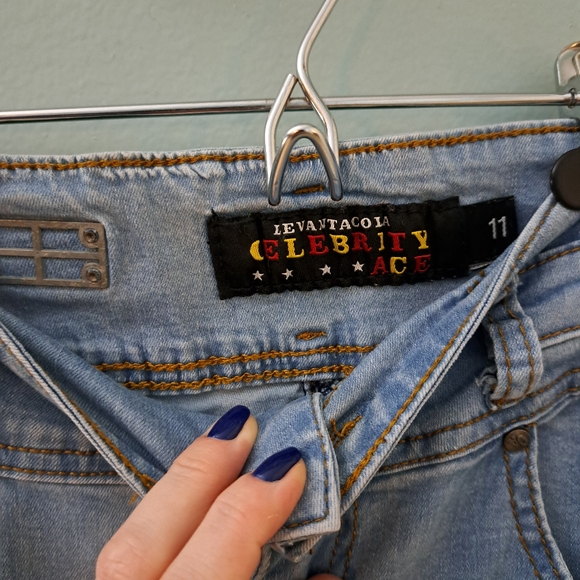 Celebrity ace jeans. Booty butt enhancing jeans. Size 11 but fit like 7 - Picture 5 of 6
